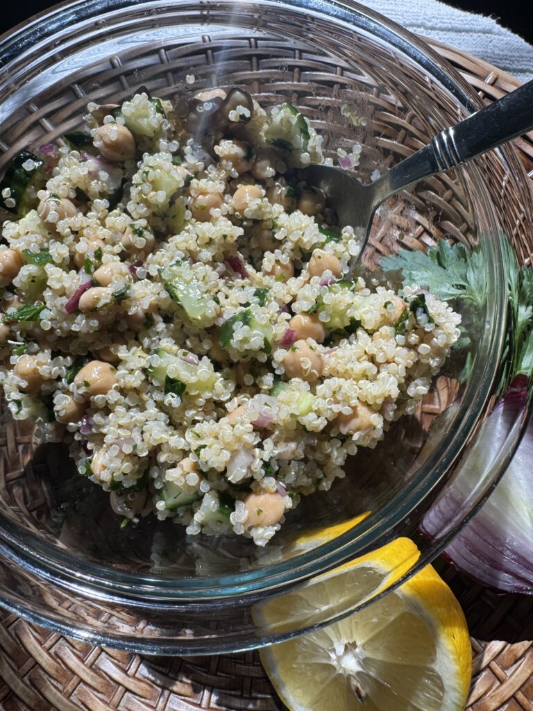 quinoa chickpea salad