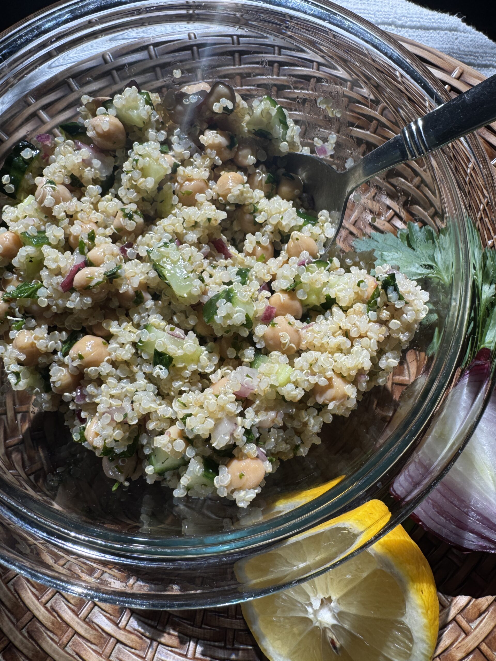 quinoa chickpea salad