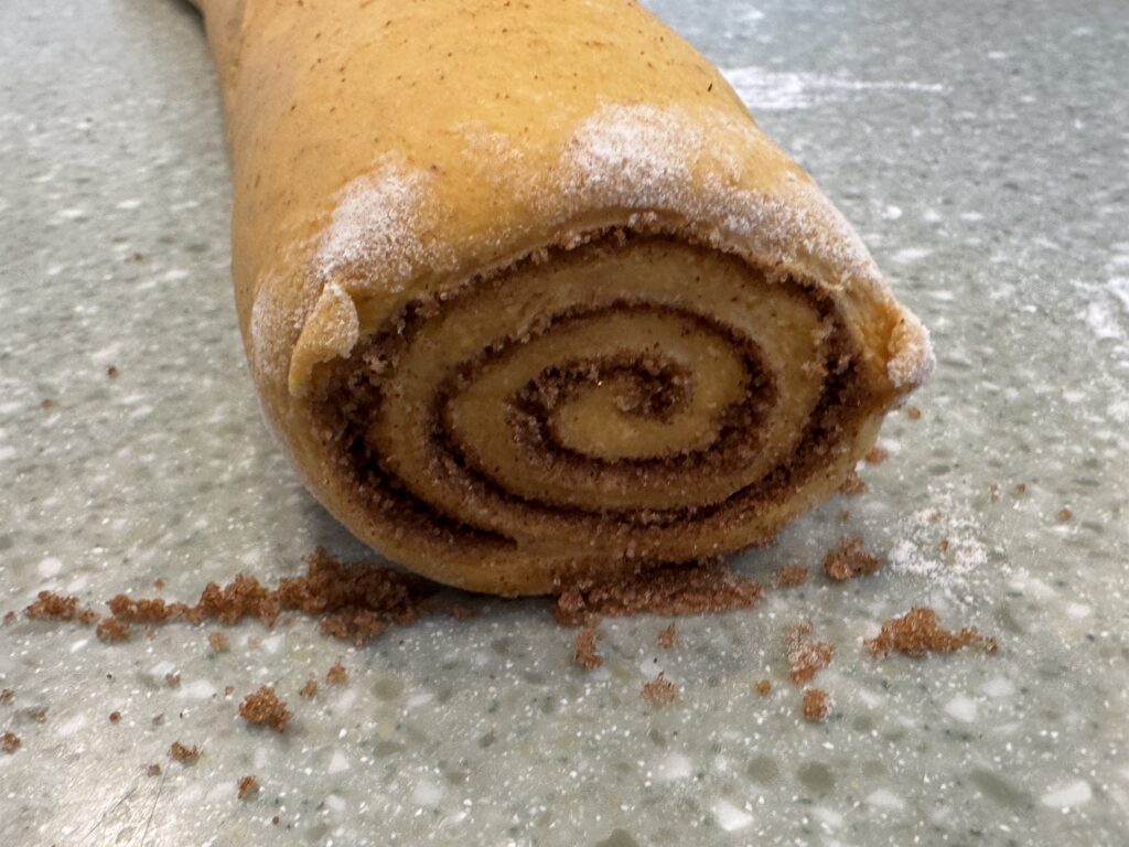 pumpkin cinnamon roll log
